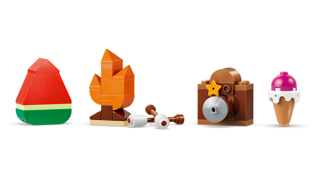 LEGO Bluey Brick-Built Bluey Family | 11217