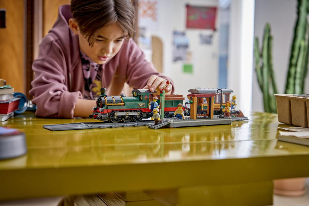 LEGO City Vintage Steam Train | 60511