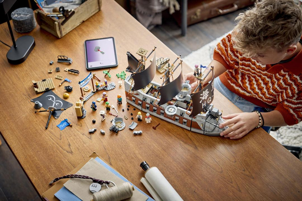 LEGO One Piece Garp's Marine Battleship | 75646