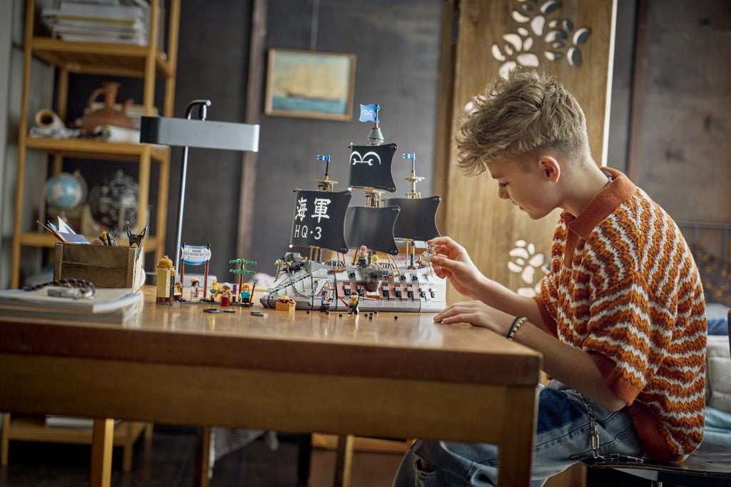 LEGO One Piece Garp's Marine Battleship | 75646