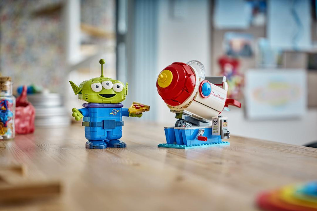 LEGO Disney Alien with Pizza Planet Rocket Ride | 43307