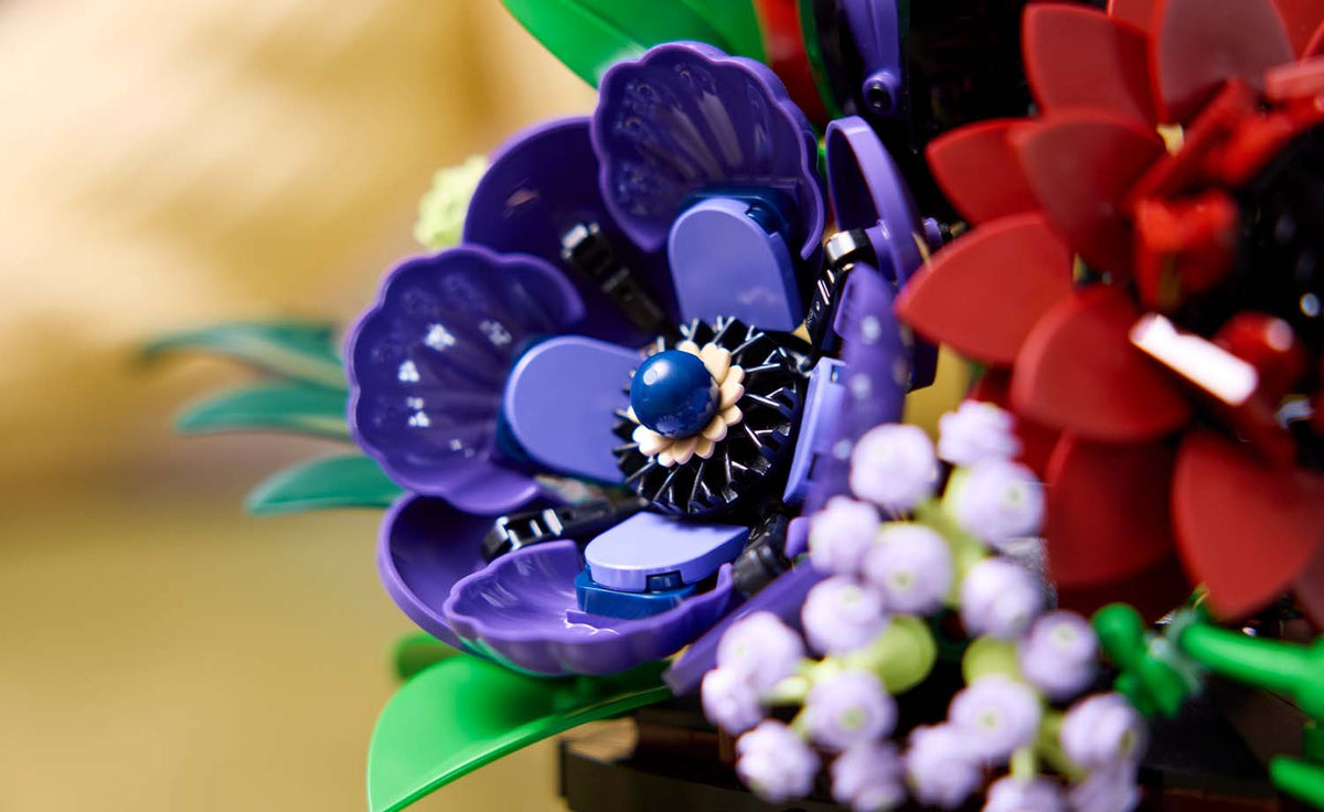 LEGO Botanicals Dark Flower Arrangement | 11513
