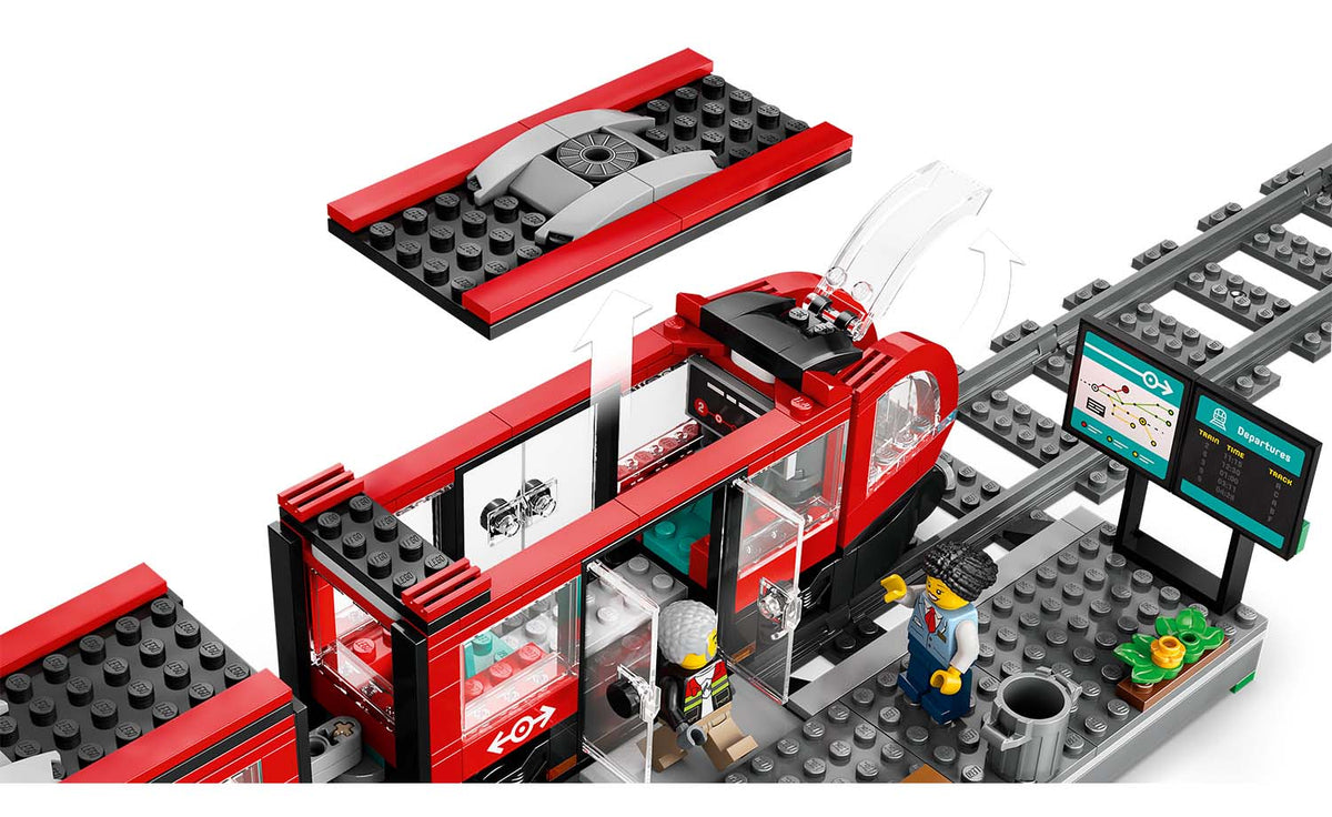 LEGO City Downtown Streetcar and Station | 60423