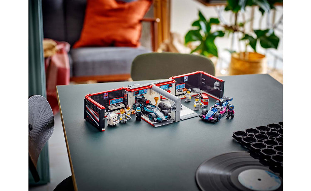 LEGO City F1 Garage & Mercedes-AMG & Alpine Cars | 60444