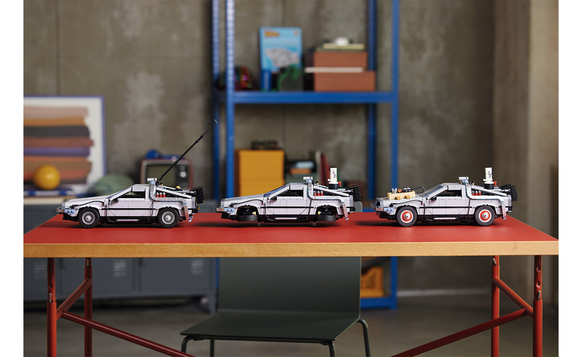 LEGO Icons Back to the Future Time Machine | 10300