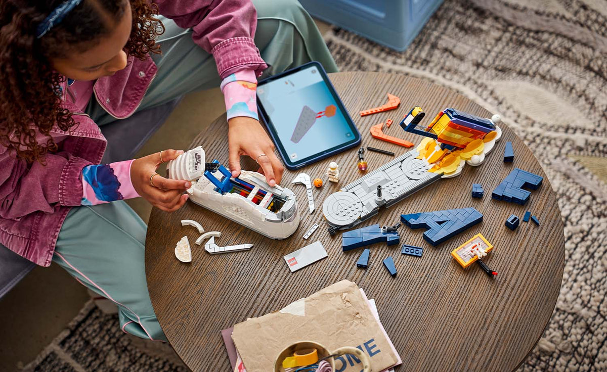LEGO Editions Nike Air Force 1 x LEGO Set | 43026