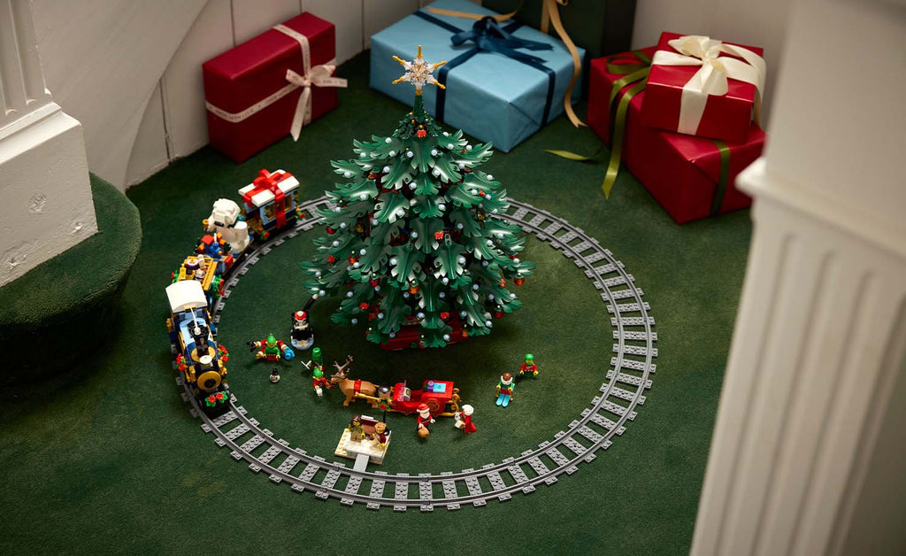 LEGO Iconic Family Christmas Tree Decoration | 41843