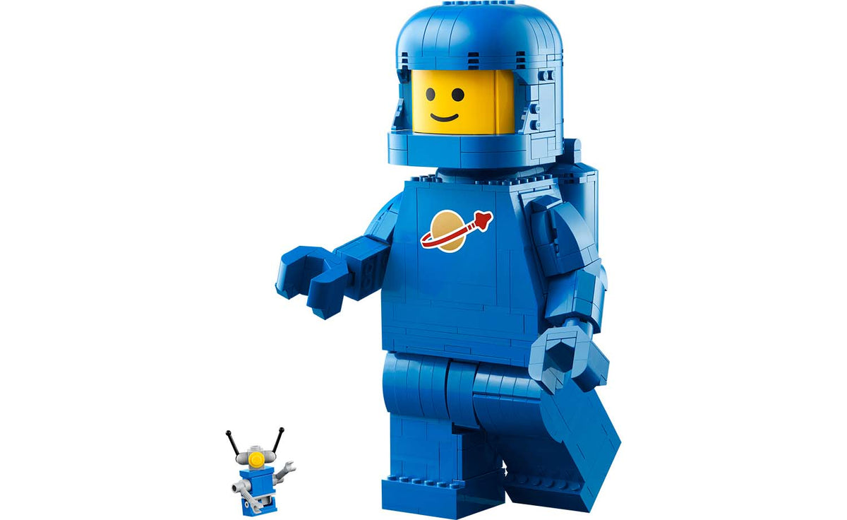 LEGO Iconic Scaled-Up Blue Astronaut Minifigure | 40921