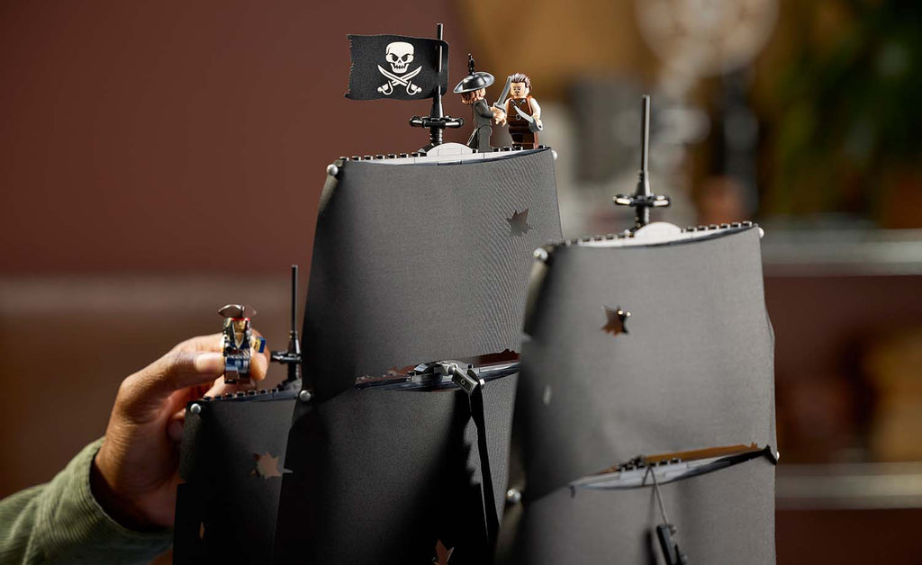 LEGO Icons Captain Jack Sparrow's Pirate Ship | 10365