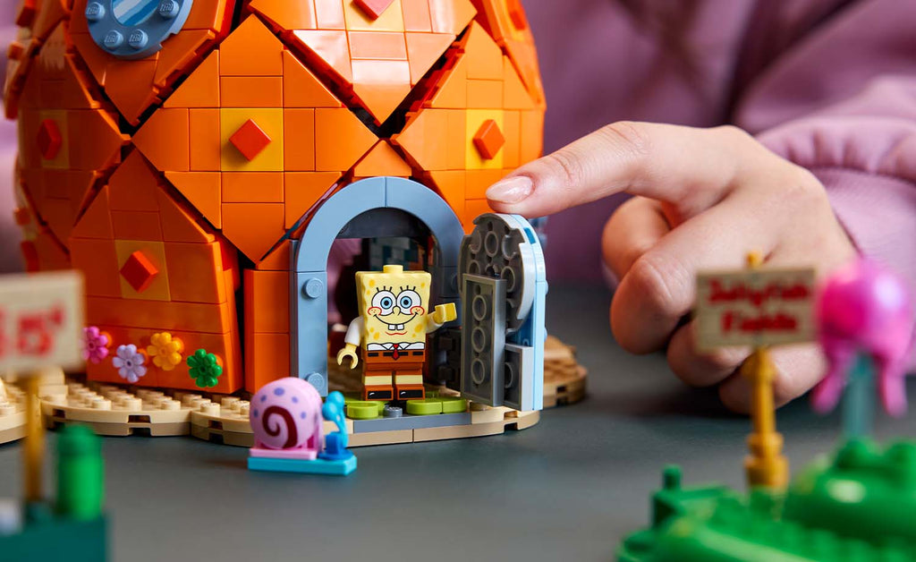 LEGO Icons SpongeBob SquarePants: Bikini Bottom | 11386