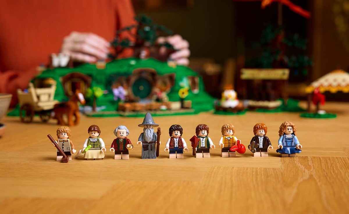LEGO Icons The Lord of the Rings: The Shire | 10354