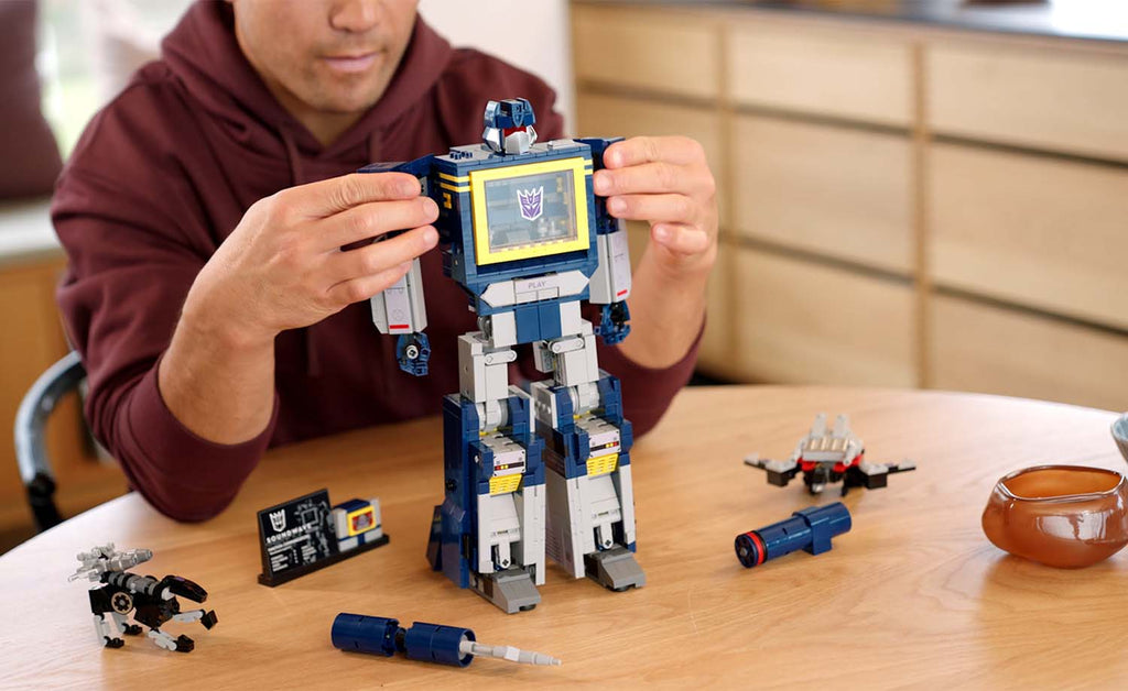 LEGO Icons Transformers: Soundwave | 10358
