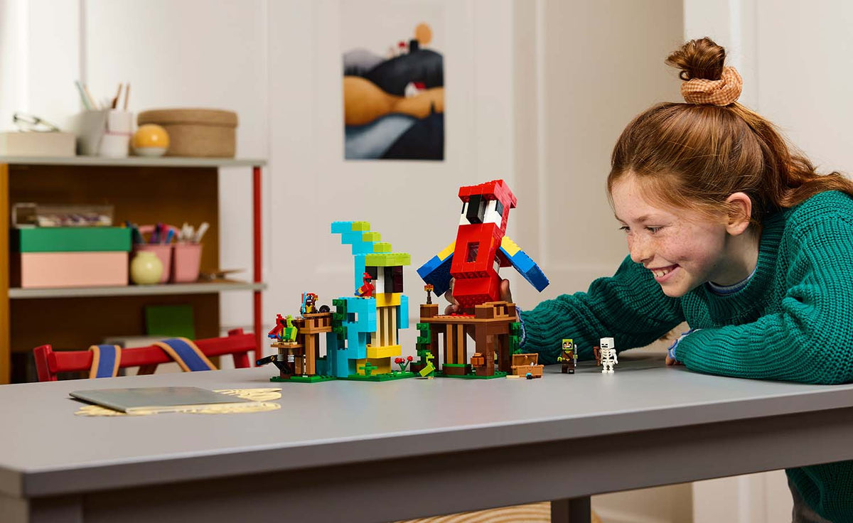 LEGO Minecraft The Parrot Houses | 21282