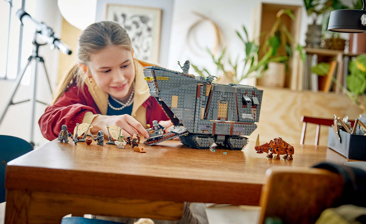 LEGO Star Wars Offworld Sandcrawler and Mudhorn | 75453