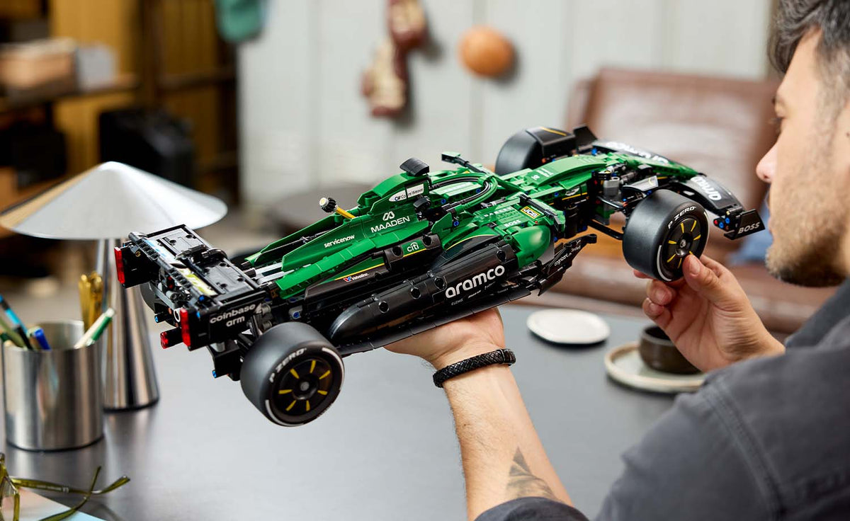 LEGO Technic Aston Martin Aramco AMR25 F1 Car | 42240