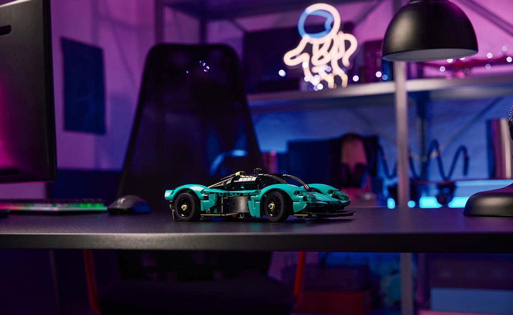 LEGO Technic Aston Martin Valkyrie | 42208