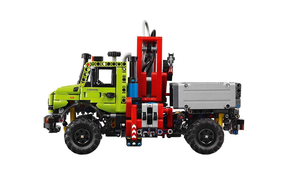 LEGO Technic Mercedes-Benz Unimog U 5023 with Crane | 42242